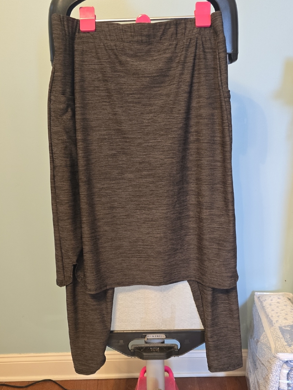 Women's Green Atheletic Skirt With Attached Leggings